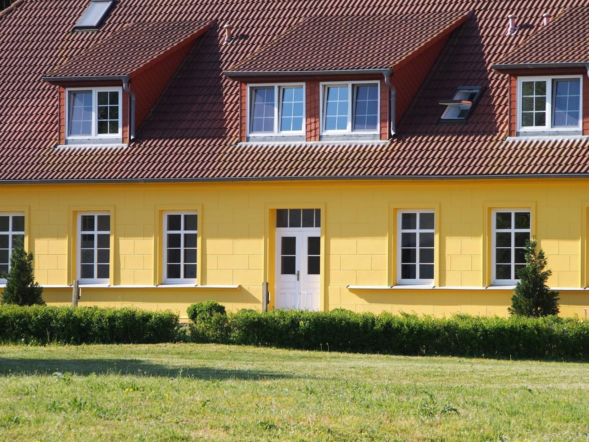 Ferienhaus Gut Rattelvitz Insel Ruegen Gingst Luaran gambar