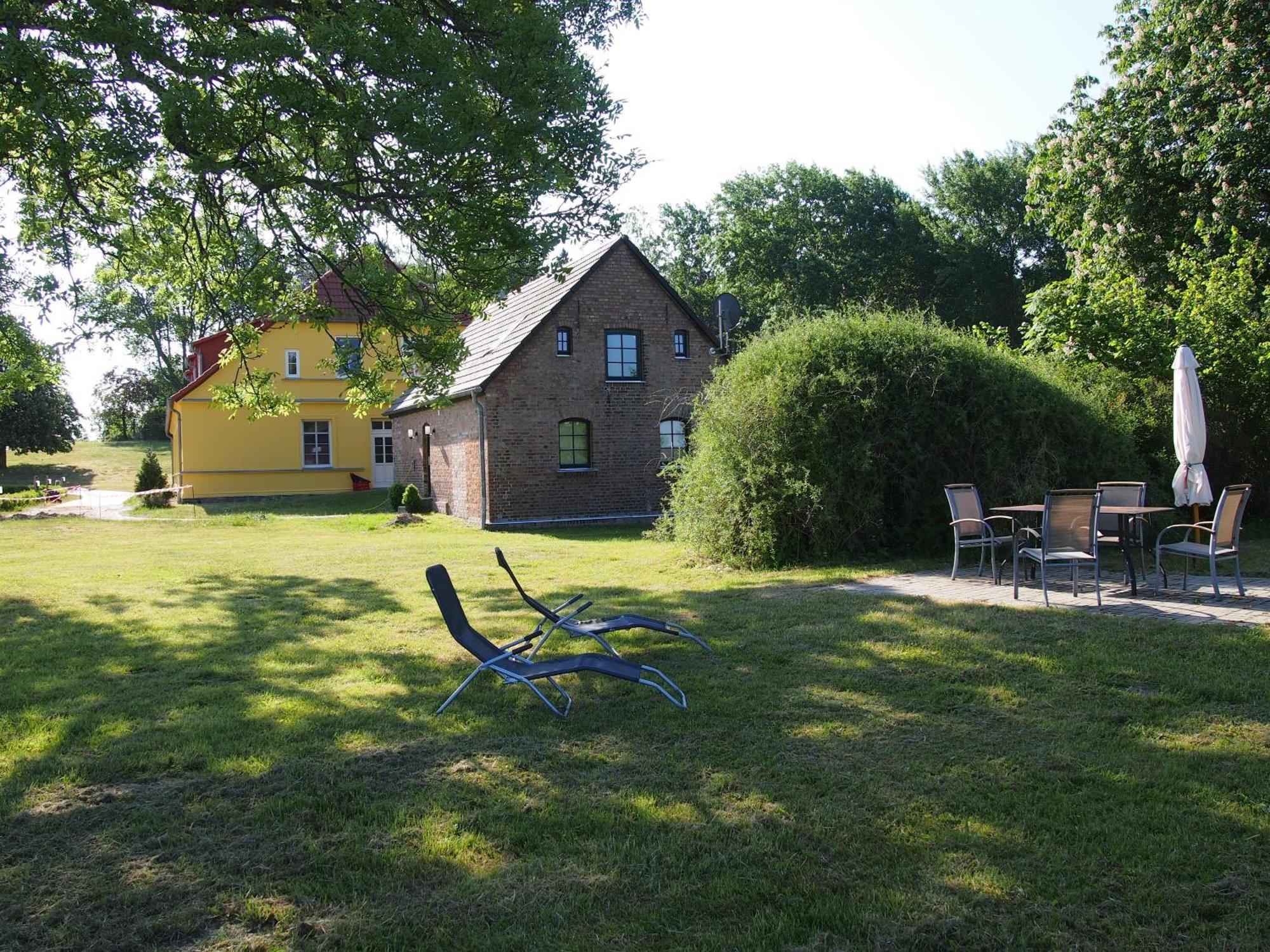 Ferienhaus Gut Rattelvitz Insel Ruegen Gingst Luaran gambar