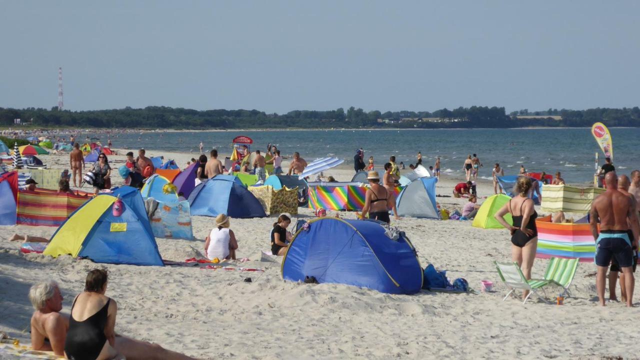 Ferienhaus Gut Rattelvitz Insel Ruegen Gingst Luaran gambar